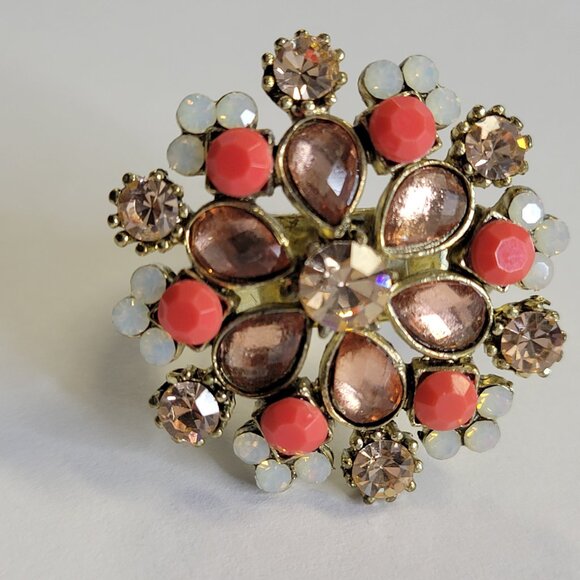 Coral and White Flower Ring,Crystal Floral Ring, Adjustable Flower Ring - Picture 9 of 14